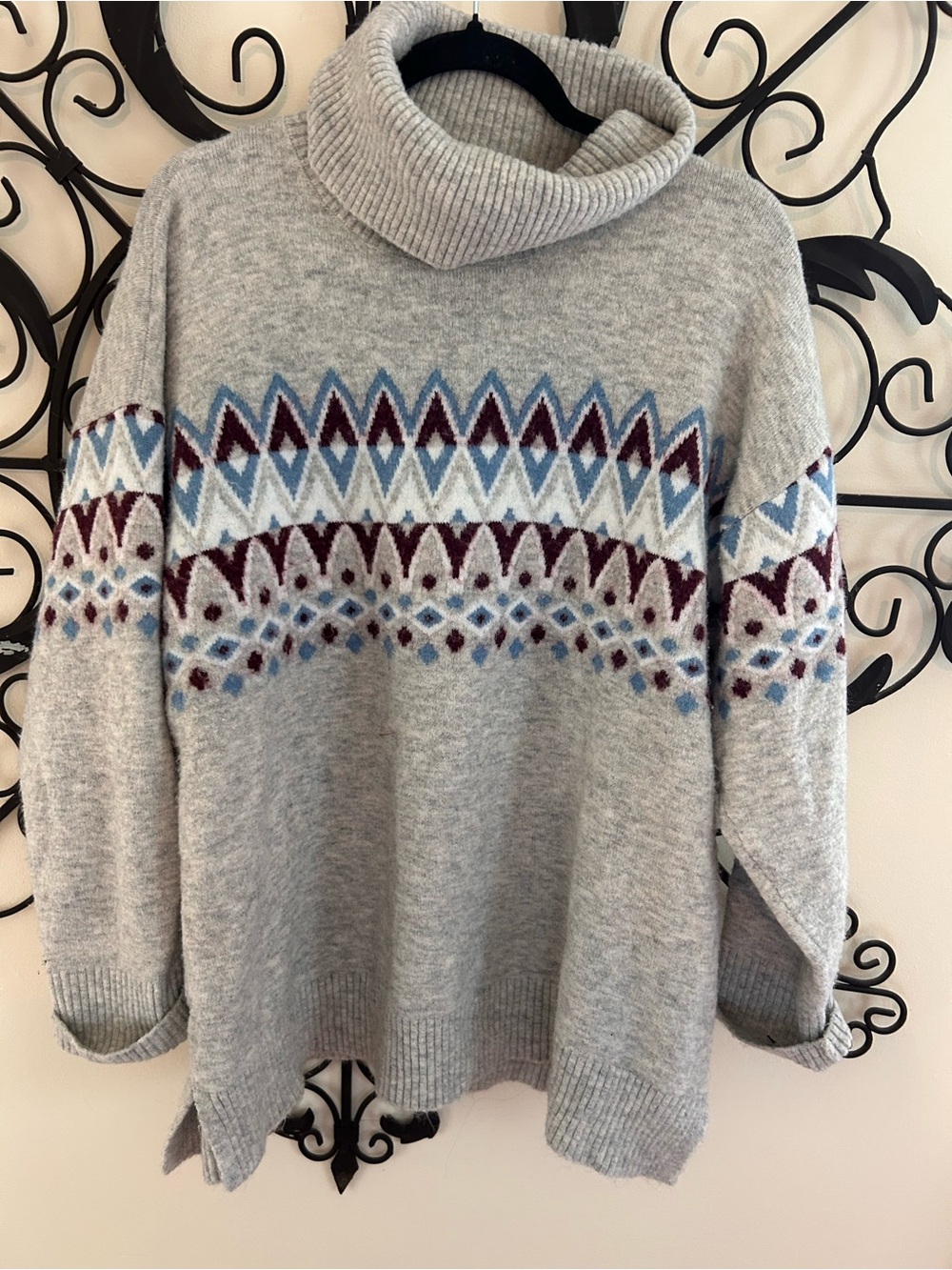 LOFT Light Gray Turtleneck Sweater with Blue and Burgundy Fair Isle
